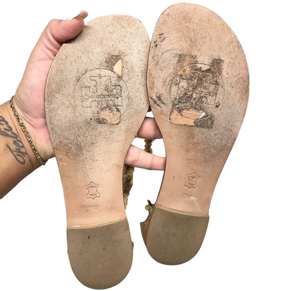 ⭐️Tory Burch T Strap Ankle Shells Sandals⭐️ - Picture 5 of 9